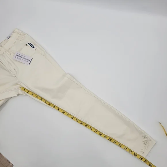 Old Navy Rockstar Super Skinny Jean, Size 6 - Picture 7 of 11